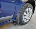 Передні бризковики (2 шт.) для Renault Sandero 2007-2013 рр - 1