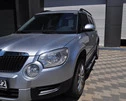Бокові пороги Allmond Grey (2 шт., алюм) для Skoda Yeti 2009-2017 рр - 1