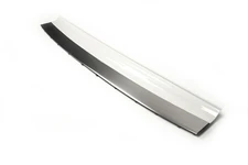 Вставка на задній бампер з хромом (2016-2025) для Lexus LX570/450d