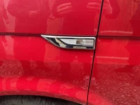 Накладки на повторювачі 2015-2019 (2 шт., пласт) для Volkswagen T6