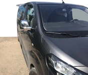 Накладки на дзеркала (2 шт., пласт.) Чорний хром для Opel Vivaro 2019- рр