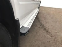 Бокові пороги Maya V2 (2 шт., алюміній) Середня база для Volkswagen LT 1995-2006 рр