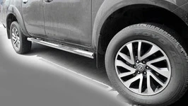 Бічні труби (2 шт., нерж) для Nissan Navara/NP300 2016- рр