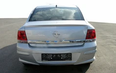 Спойлер Sedan (під фарбування) для Opel Astra H 2004-2013 рр