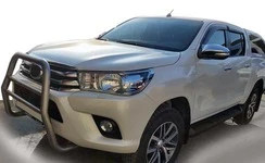 Передній захист QT007 (нерж) для Toyota Hilux 2015- рр