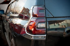 Накладка на задній поріг Carmos (нерж) для Volkswagen Sharan 2010- рр