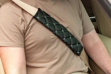 Накидка на ремні безпеки ECO (2 шт, Чорний з сірою ниткою)