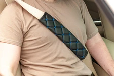 Накидка на ремні безпеки ECO (2 шт, Чорний з синьою ниткою)