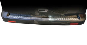 Накладка на задній бампер пряма (Omsa, нерж) для Volkswagen T5 Transporter 2003-2010 рр