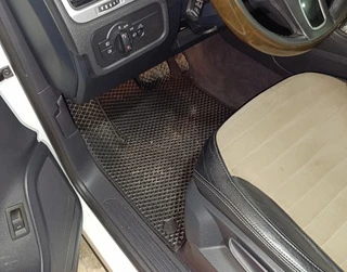Килимки EVA (чорні) для Volkswagen Touareg 2010-2018 рр