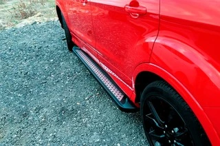 Бокові пороги Vision New Grey (2 шт., алюміній) M &ndash; Середня база для Opel Vivaro 2019- рр