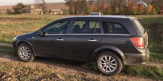 Зовнішня окантовка стекол (нерж) Sedan, Carmos - Турецька сталь для Opel Astra H 2004-2013 рр