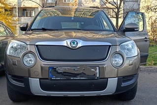 Зимова накладка на решітку (верхня, 2009-2013) Матова для Skoda Yeti рр