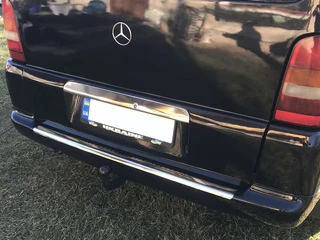 Накладка на задній бампер (Carmos V1, сталь) для Mercedes Vito W638 1996-2003 рр