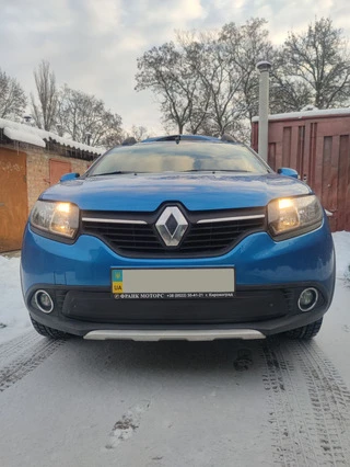 Зимова нижня накладка на решітку (2013-2015) Матова для Renault Logan II рр
