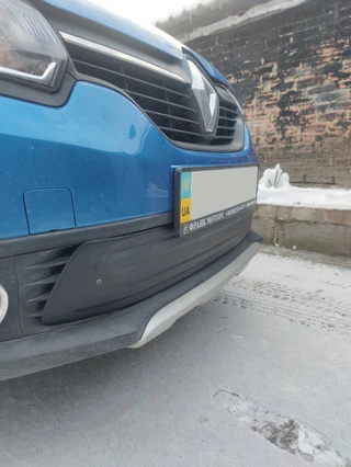 Зимова нижня накладка на решітку (2013-2015) Матова для Renault Logan II рр