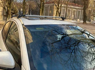 Поперечний багажник на інтегровані рейлінги під ключ (2 шт) чорні для Ford Connect 2014-2021 рр