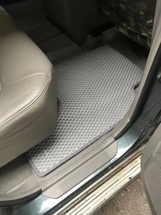 Килимки EVA (сірі) Короткий, 4 штуки (передні та задні) для Nissan Patrol Y61 1997-2011 рр