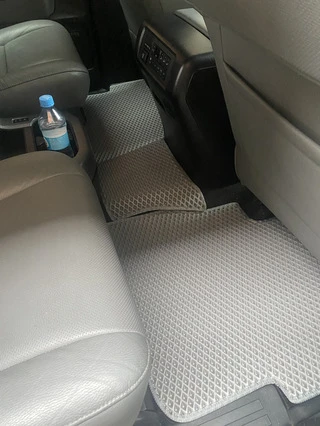 Поліуретанові килимки 3 ряди (EVA, сірі) Середній ряд - 3 місця для Toyota Sequoia 2007-2022рр