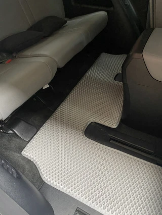 Поліуретанові килимки 3 ряди (EVA, сірі) Середній ряд - 3 місця для Toyota Sequoia 2007-2022рр