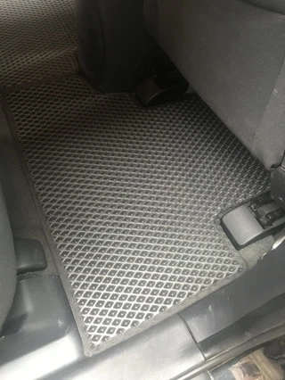 Килимки EVA (чорні) для Kia Sportage 2004-2010 рр