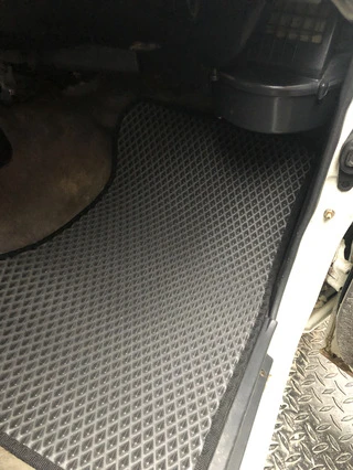 Килимки EVA (чорні) Передні (2 шт) для Toyota Land Cruiser 70