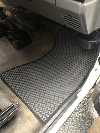 Килимки EVA (чорні) Передні (2 шт) для Toyota Land Cruiser 70