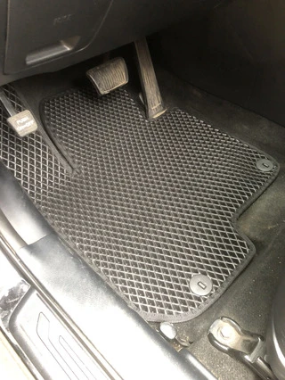 Килимки EVA V1 (чорні) для Kia Sportage 2010-2015 рр