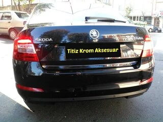 Кромка багажника (нерж) Carmos - Турецька сталь для Skoda Octavia III A7 2013-2019рр