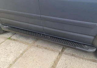 Бокові пороги Allmond Black (2 шт., алюм) Довга база для Volkswagen T5 Transporter 2003-2010 рр