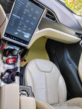 Килимки EVA (2012-2021, бежеві) для Tesla Model S