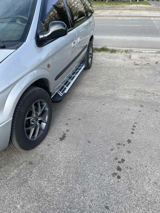 Бокові пороги Sunrise (2 шт., алюміній) для Chrysler Voyager 2001-2007 рр