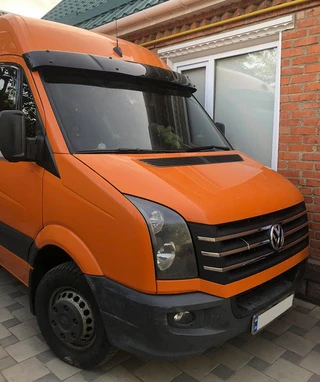 Козирок на лобове скло на рамі V2 (чорний глянець, 5мм) для Volkswagen Crafter 2006-2016 рр