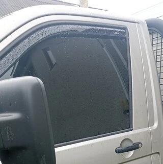 Вітровики вставні (2 шт, HIC) для Volkswagen T5 Multivan 2003-2010 рр