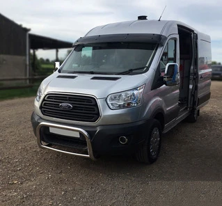 Козирьок на лобове скло (чорний глянець, 5мм) для Ford Transit 2014- рр
