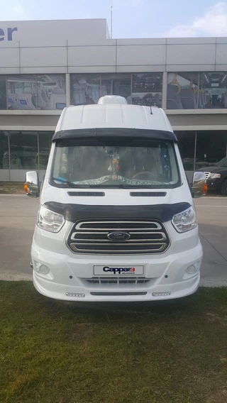 Козирьок на лобове скло (чорний глянець, 5мм) для Ford Transit 2014- рр