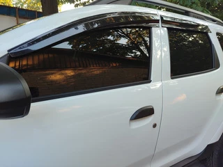 Вітровики (4 шт., Sunplex Sport) для Dacia Duster 2018-2024 рр