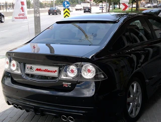 Спойлер на скло (під фарбування) для Honda Civic Sedan IX 2011-2016 рр