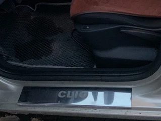 Накладки на пороги Carmos (4 шт, нерж.) для Renault Clio III 2005-2012 рр