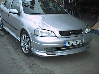 Передня нижня накладка Sedan (під фарбування) для Opel Astra G classic 1998-2012 рр
