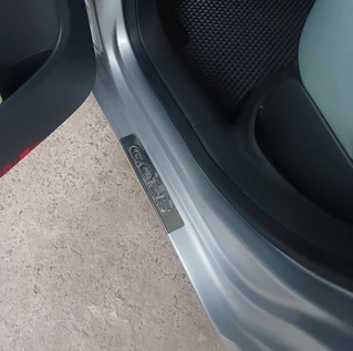 Накладки на пороги Carmos V2 (4 шт, нерж) для Volkswagen Golf 7/E-Golf