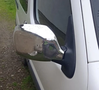 Накладки на дзеркала (2004-2008, 2 шт) Carmos - Хромований пластик для Renault Kangoo рр