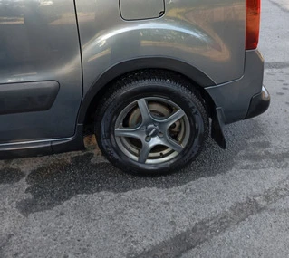 Накладки на арки (4 шт, чорні) 1 бічні двері, Пластик для Peugeot Partner Tepee 2008-2018 рр