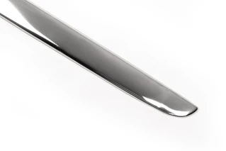 Накладка над номером (нерж) Carmos - Турецька сталь для Mercedes ML W163