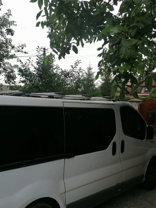 Перемички на рейлінги без ключа (2 шт) Чорний для Opel Vivaro 2001-2015 рр