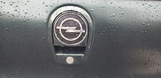 Емблема, Туреччина Передня з скосом (75мм) для Opel Omega B 1994-2003 рр