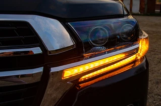 Вії з LED (2016-2025) для Toyota Land Cruiser 200
