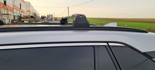 Поперечний багажник на інтегровані рейлінги Strong (2 шт) Сірий для Toyota Rav 4 2019- рр