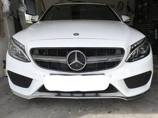 Передня решітка C63-design 2014-2018, з камерою для Mercedes C-сlass W205 рр
