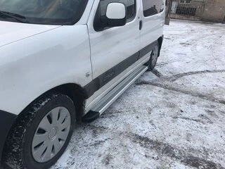 Бокові пороги Maya V2 (2 шт., алюміній) для Citroen Berlingo 1996-2008 рр
